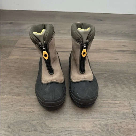 Boys Columbia snow boots - Picture 2 of 5